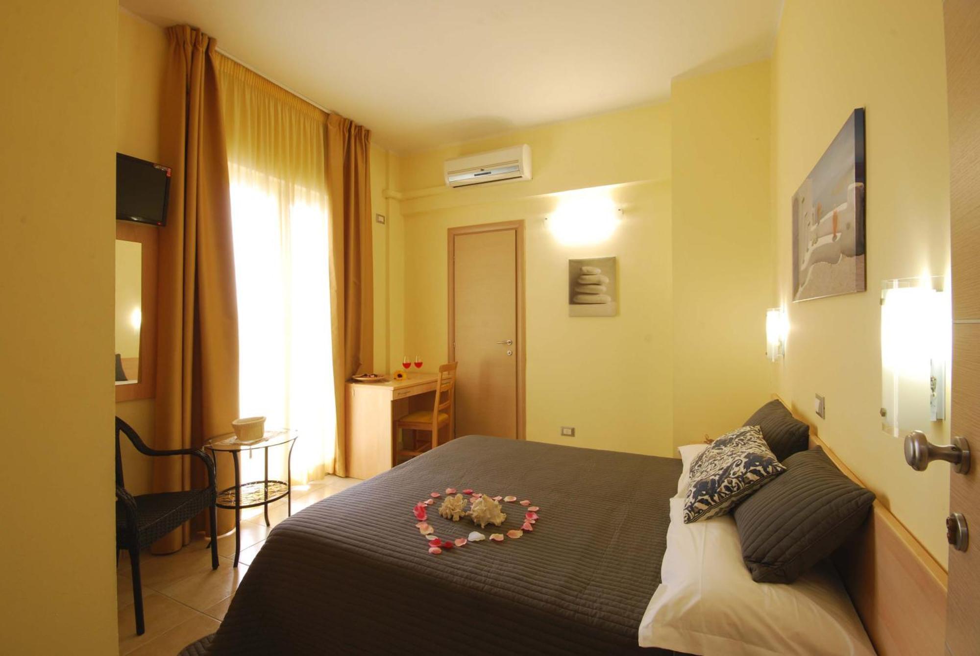 Hotel Caggiari Senigallia Exterior foto
