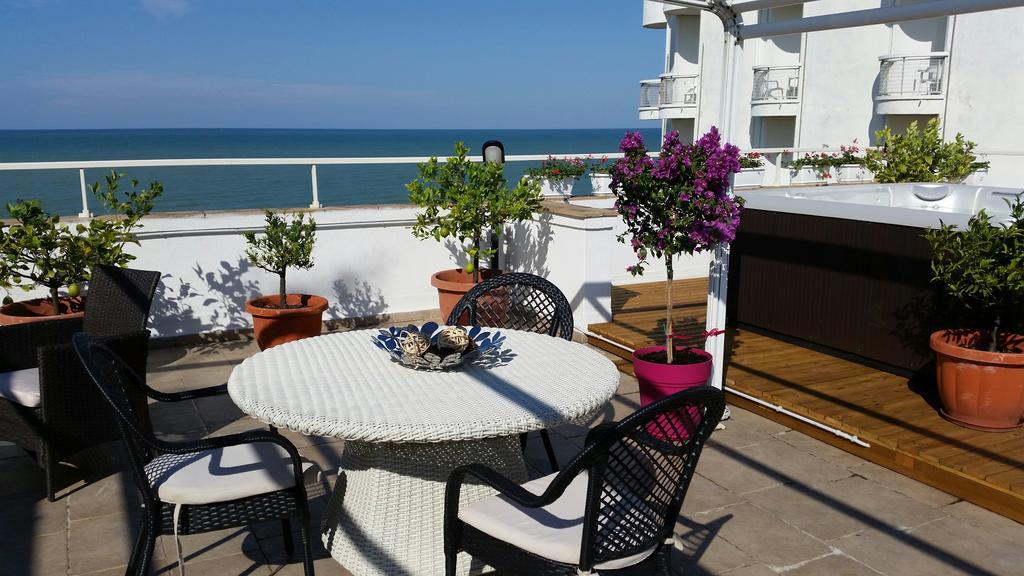 Hotel Caggiari Senigallia Exterior foto