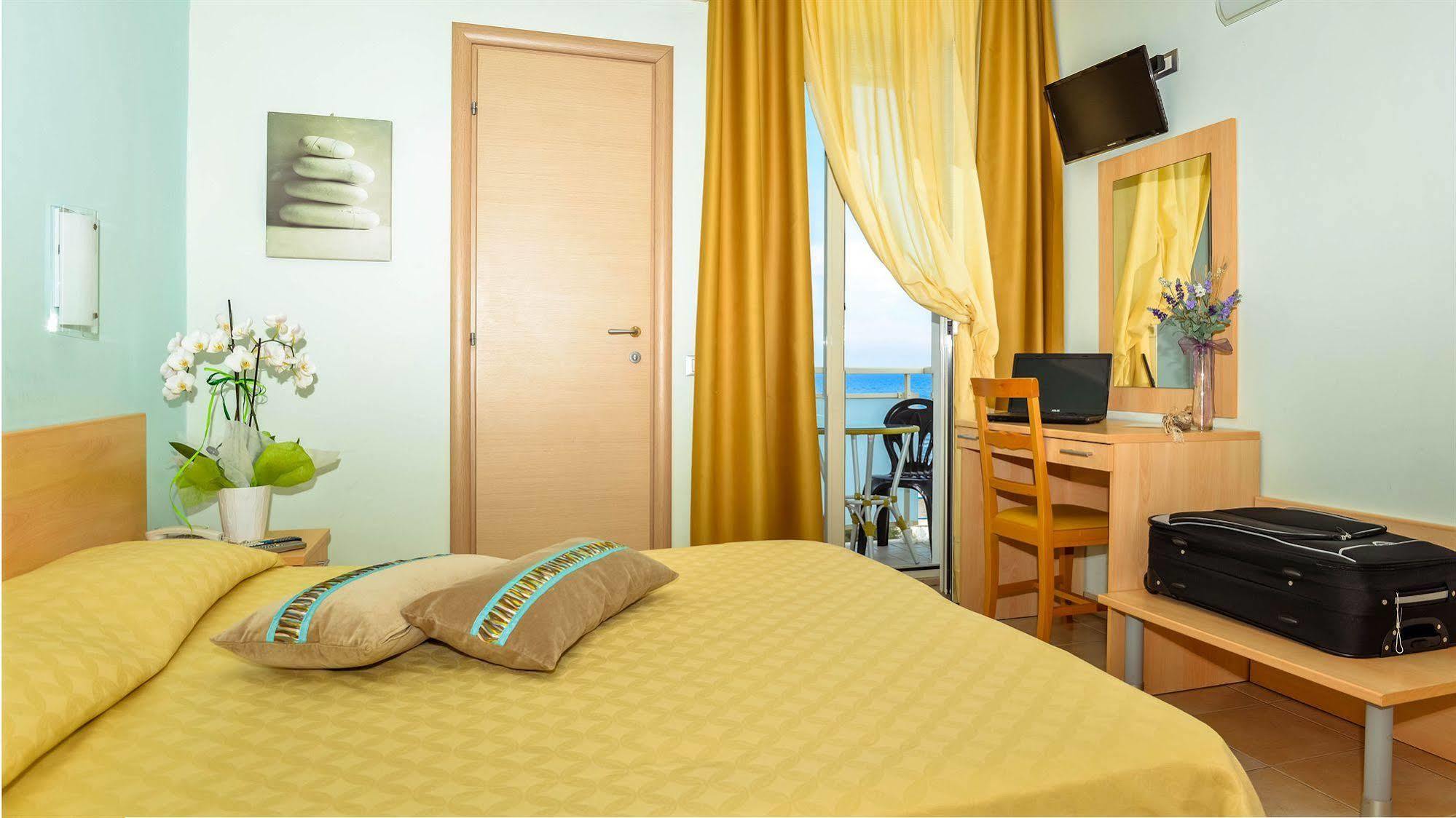 Hotel Caggiari Senigallia Exterior foto
